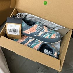 Women Thermoball Traction Mule V Size 5