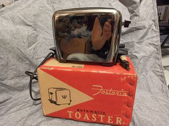 Vintage Fostoria 2-Slice Automatic Pop-Up Toaster