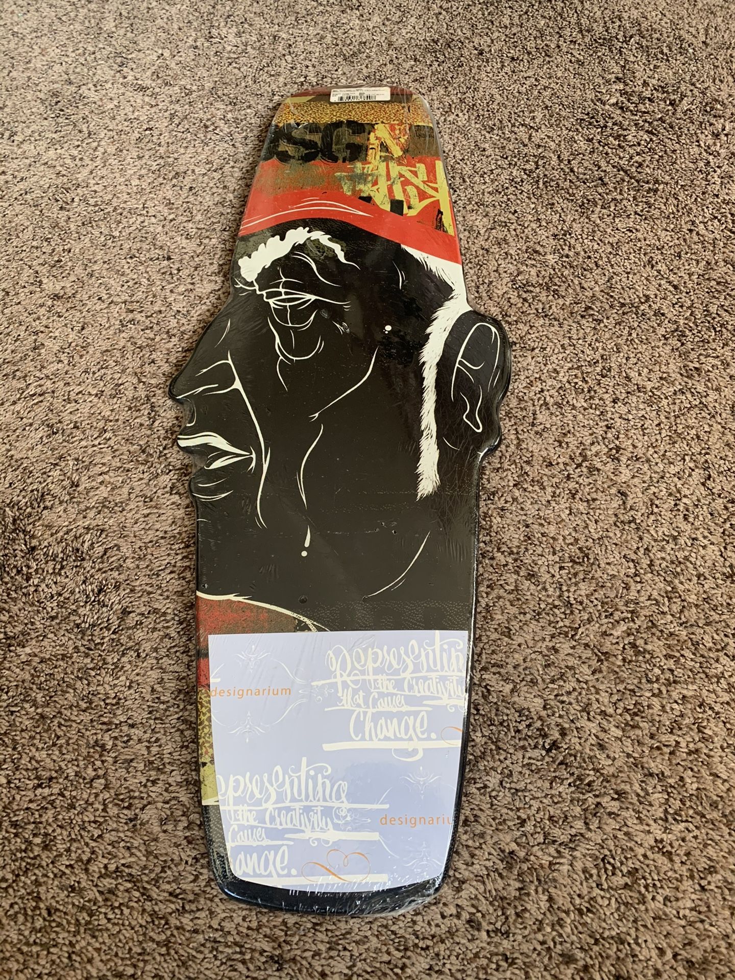 Designarium Kinsey Face Skateboard Deck