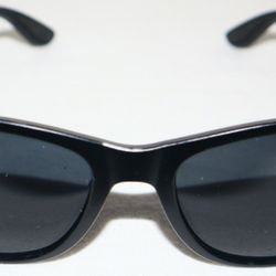 New Fashionable Unisex Classic Lightweight Black Sunglasses