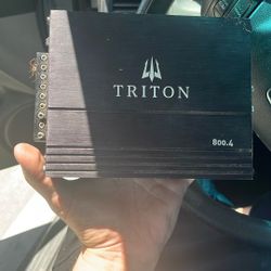 Triton 800 Watt Amp
