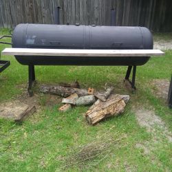 BBQ Grill NEVER Used