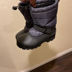 Snow Boots  Sz2