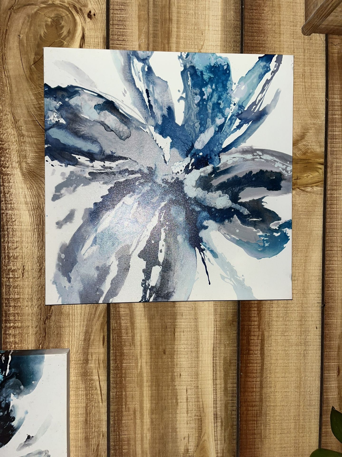 Blue Floral Wall Decor 