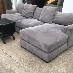 Sectional Sofa 