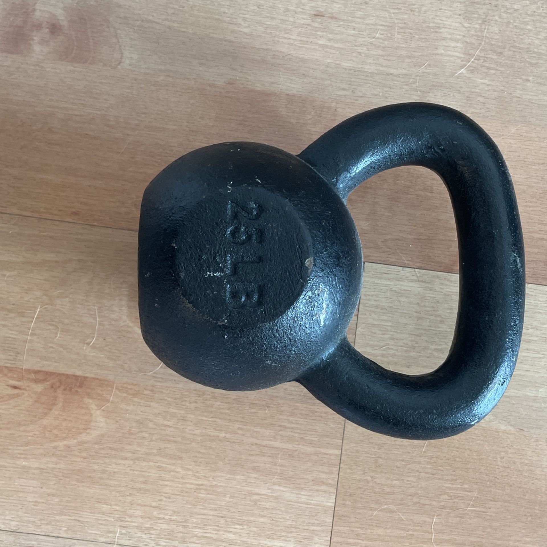 25 pd Kettle Bell