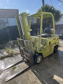 Clark Forklift In Good Working Conditions