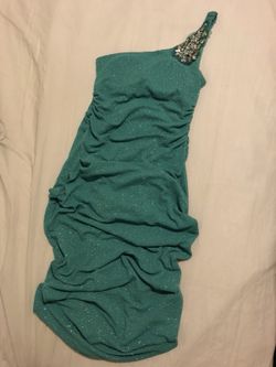 Turquoise/green with stones