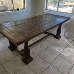 Dining room table and 2 chairs