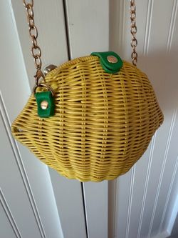 Lemon clutch bag