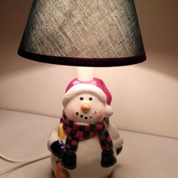 Ceramic Snowman Table Lamp – Works!