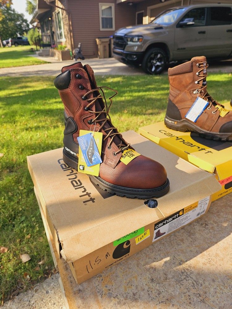 Mens Boots For Sale PLEASE DONT MESSAGE ABOUT THE BOOTS IF YOUR BORED.