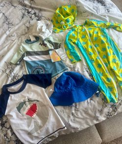 2T toddler swimming outfits and hats