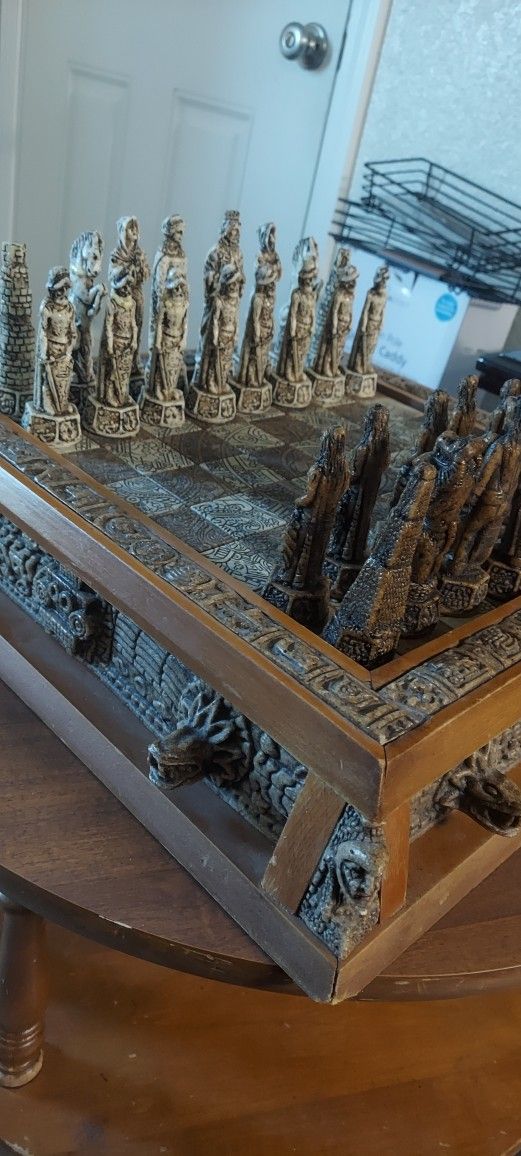 Chess Board Aztecs Vs Conquestadors