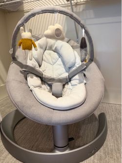 Nuna Leaf Grow Seat