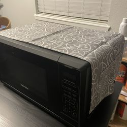 Microwave 21”