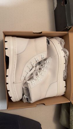 White High-Top Lace-Up Platform Boots