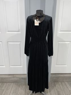Knox Rose Women's Long Sleeve Velvet A-Line Dress for Sale in Whittier, CA  - OfferUp