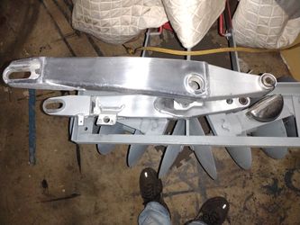 Yahama Swing Arm