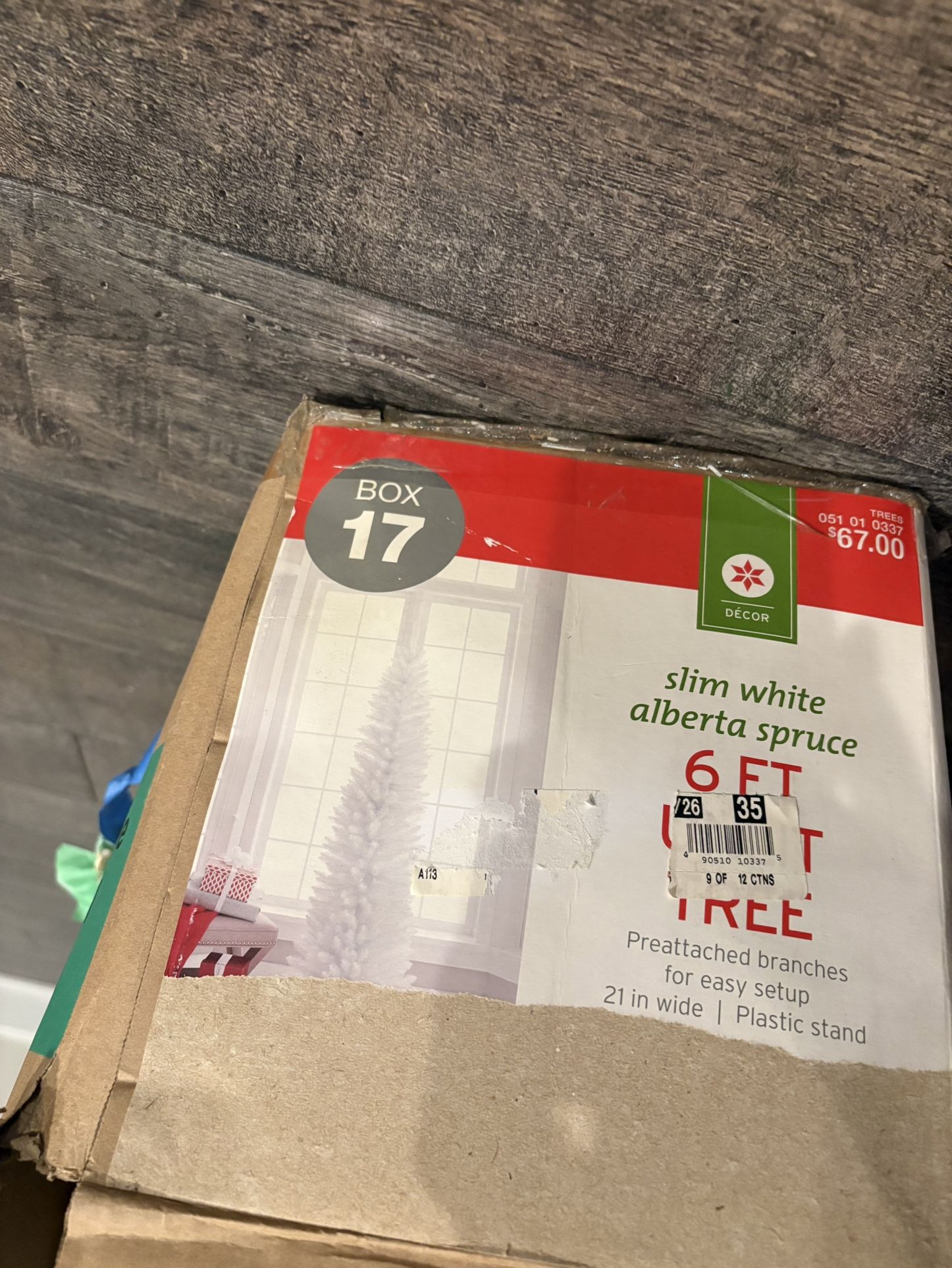 White Christmas tree