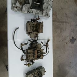 Holley Carburator And Edelbrock SP2P Intake Manifold