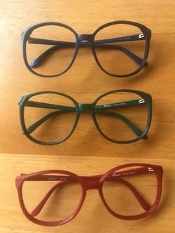 EYEGLASSES FRAMES COUTURIER By https://offerup.com/redirect/?o=Q0xBU1NJQy5CTFVF NAVY/RED CHERRY/GREEN