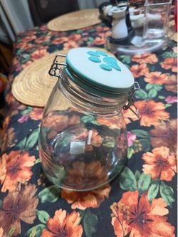 Dog  treat jar