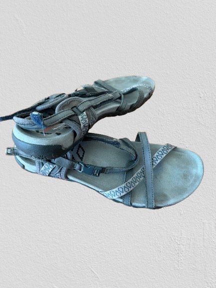 Merrell Slate Performance Footwear Woman’s Gray Sandals, Sz 9