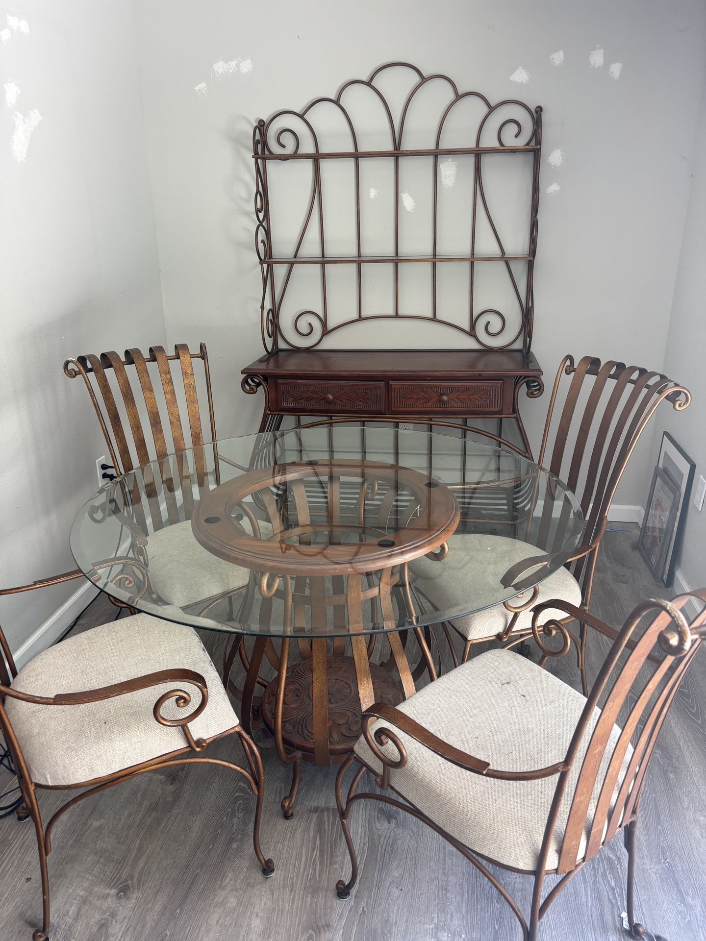 Dining room Set + Bar Cart + High Top Chairs