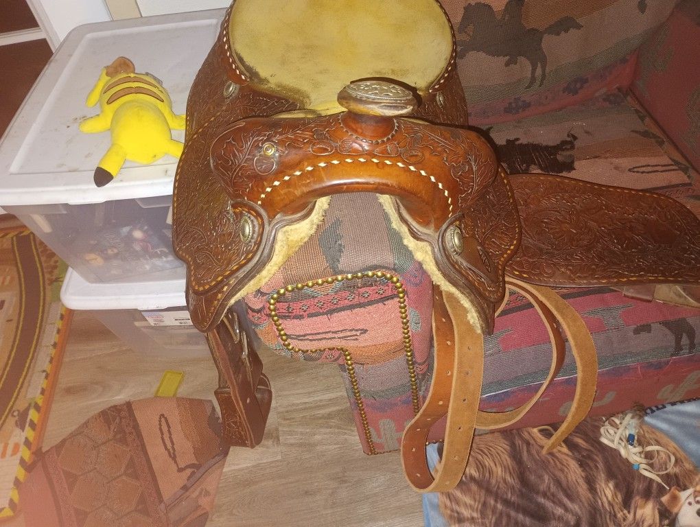 14 .5 Inch Saddle