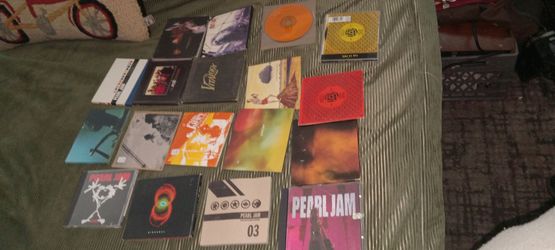 Instant mint condition pearl jam cd collection deal