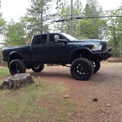 22in Moto Rims With 40 Tire