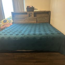 King Bed Set with box springs no mattress