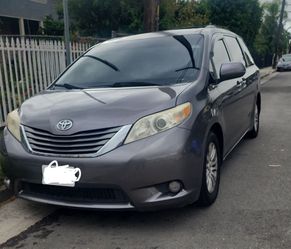 2014 Toyota Sienna