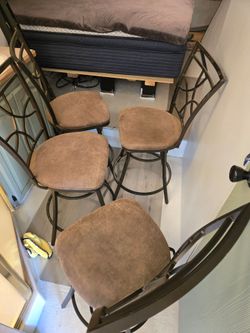 Swivel stools