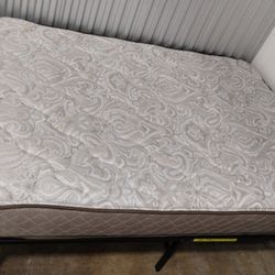 Full Size Bed Set - Delivery Available 