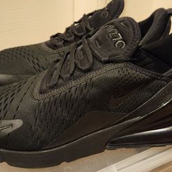 Nike Air Max 270 Size 10.5