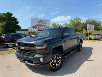 2017 CHEVY SILVERADO 1500 Z71 4x4 !!