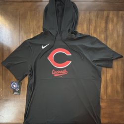 Cincinnati Reds— Dri Fit Short Sleeved Hoodie — Size XL