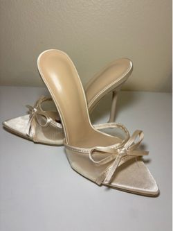 Heels size 6
