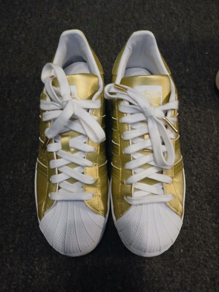 Gold Adidas Superstar Size 8
