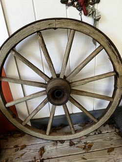 Antique Wagon Wheel