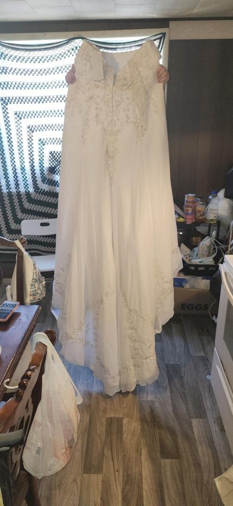 David's Bridal Wedding Dress