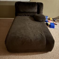 Chaise Lounge