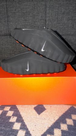 Nike Mind 001 Black Chrome Size 11 Women DS