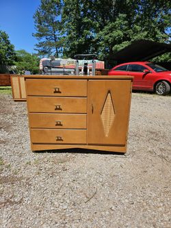 Mid Century MCM Dresser 
