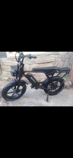 OUXI V8 moped-style fat
tire electric bike
