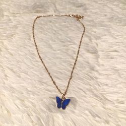 Very Cute Blue Butterfly Necklace $3
