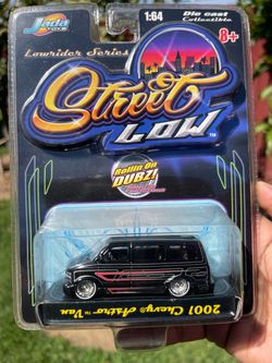 Jada Toys 1:64 Scale Street Low Rollin On Dubz 2001 Chevy Astro Van die-cast