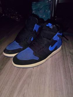 Jordan 1 flyknit size 10 royal